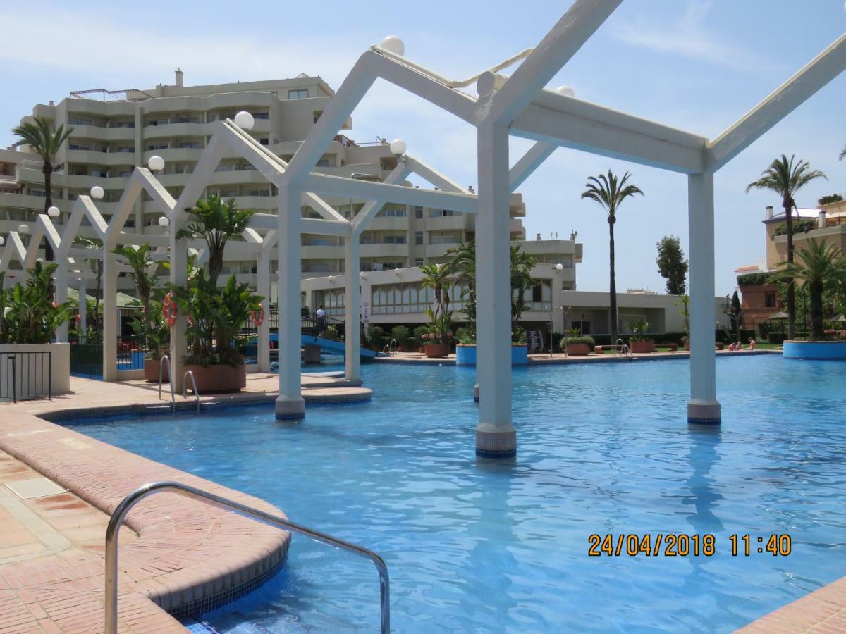 Benal Beach Apartments 马拉加 外观 照片